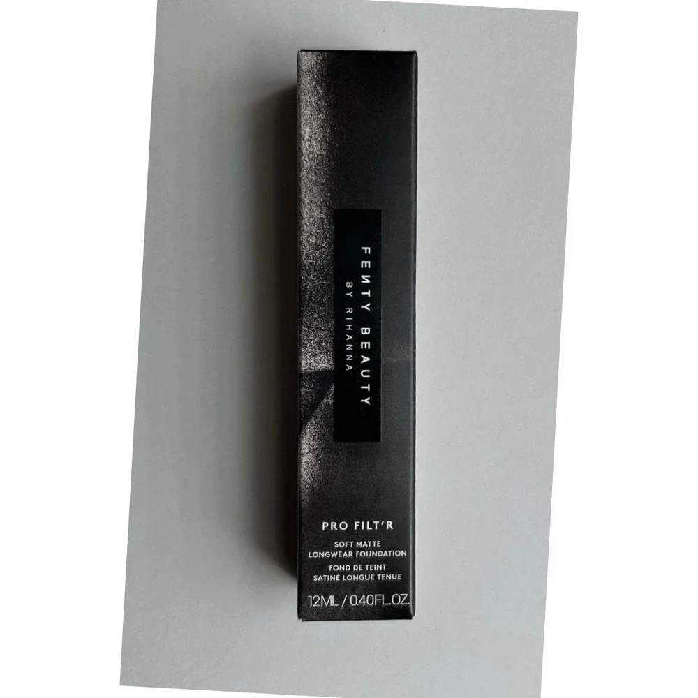 NEW Fenty Beauty by Rihanna Pro Filt'r Filter Soft Matte Longwear Foundation 490